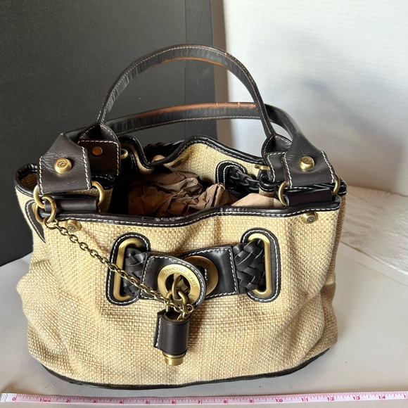Stylish Tan and Black Women's Handbag - Picture 4 of 12